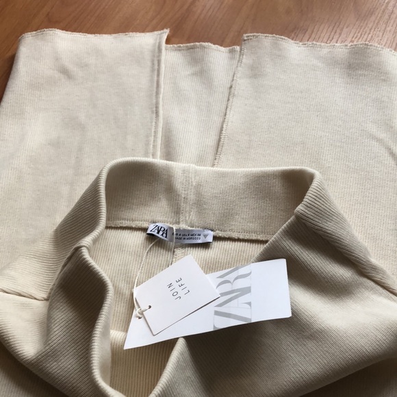 Ribbed white midi skirt - Picture 4 of 4